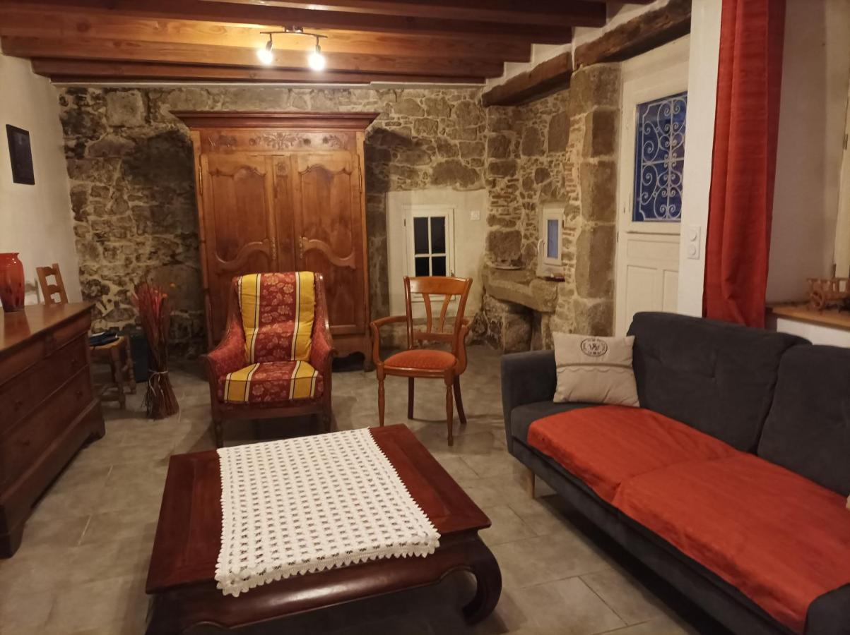 Gite Le Coumis 1370 Saint-Salvy-de-la-Balme Exterior foto